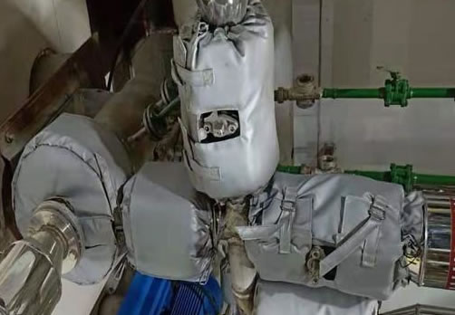 高溫管道<a href=http://www.gyzxw.com.cn/e/tags/?tagname=%E4%BF%9D%E6%B8%A9%E9%9A%94%E7%83%AD target=_blank class=infotextkey>保溫隔熱</a>衣